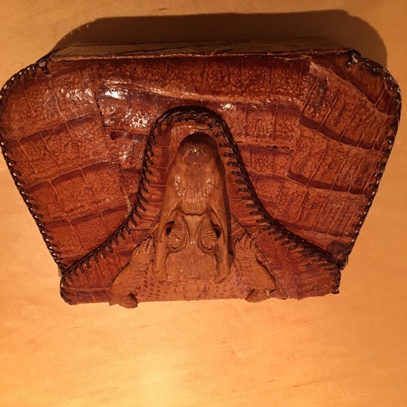 Croc handbag - Picture 3 of 8